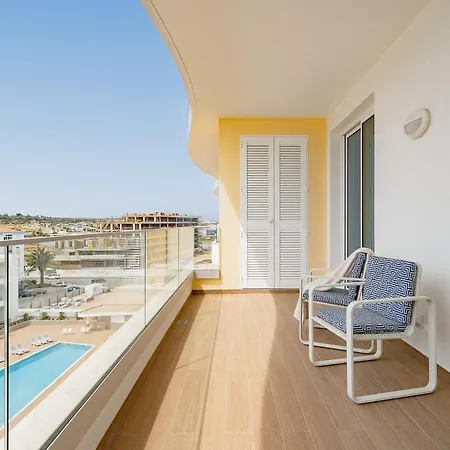 Marina View 7 With Pool By Homing Апартаменты *